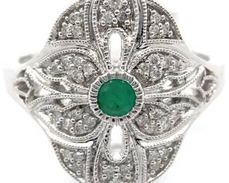 0.20 Carat Natural Emerald & Natural Diamond Vintage Lace Ring in White Gold
