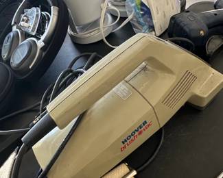 Hoover BrushVac Handheld Vacuum Cleaner S