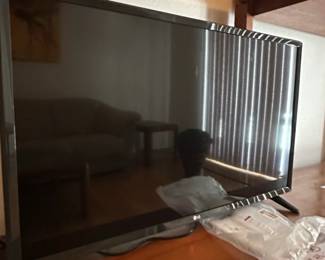 LG LMB Zua LED HD TV