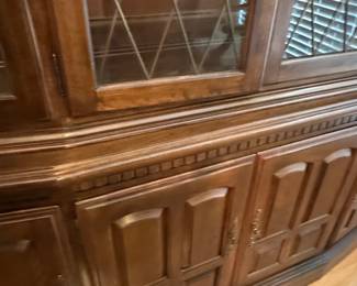 Ethan Allen Classic Manor Solid Maple China Cabinet third image