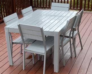Aluminum Patio Set $550