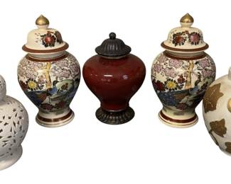 5 Ceramic Jars 4 with Lids
