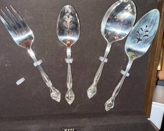 Community Silverplate "Evening Star" Pattern Flatware Set