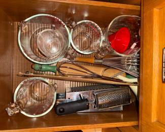 Assorted Kitchen Gadgets Set