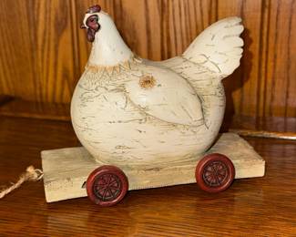 Clayre & Eef Decorative Chicken on Wheels