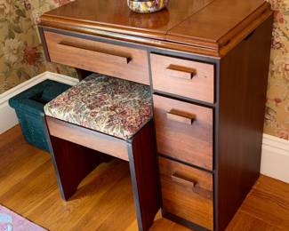 Vintage Singer Sewing Machine Cabinet with Stool