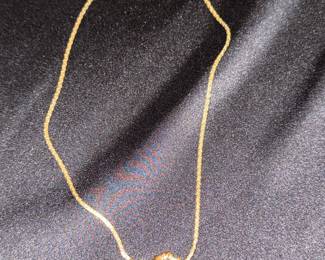 Vintage Gold-Plated Flower Pendant Necklace with Crystal Accent