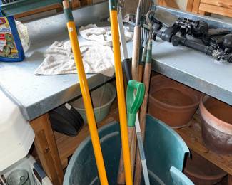 Gardening Tool Lot with Sears Craftsman Pruner