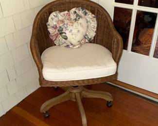 Pottery Barn Wingate Rattan Swivel Desk Chair with Floral Cushion