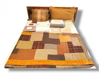 126 AssortedBeddingSetwQuiltPillowsComforterNewLinens