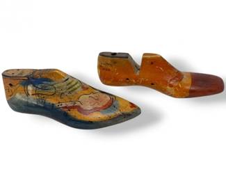 36 WoodenShoeLastFormswMetalPlatesonBase