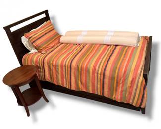 131 CafeKidTwinPanelBedwTrundleBeddingMatchingSideTable