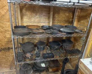 Cast iron cookware
