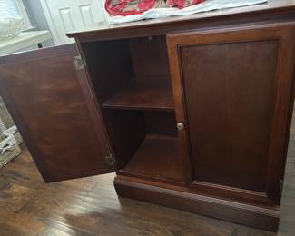 Buffet cabinets