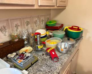 Various housewares