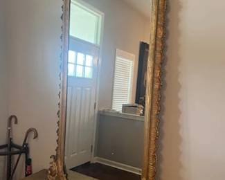 Base of mirror -