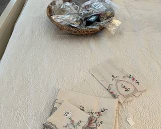 Costume jewelry (bagged), linens