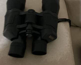 Binoculars 