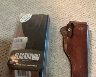 Gun holster 
