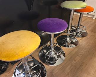 Adjustable bar stools