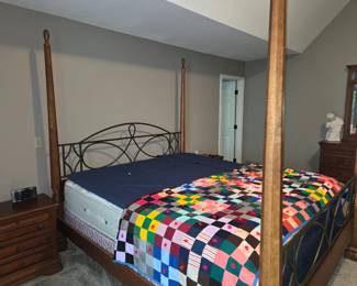 King size 4 post bed