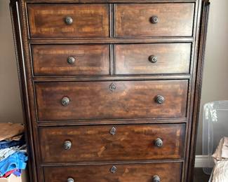Stanley furniture Wood dresser