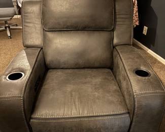 Power Recliners/ lights/ USB Ports “only few months old”