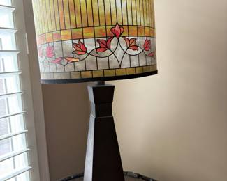 Tiffany Style Lily Paley Lamp 
