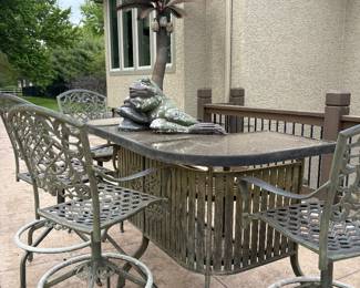 Outdoor Bar with swivel patio chairs set 
