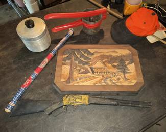 Early kitchen and toys 