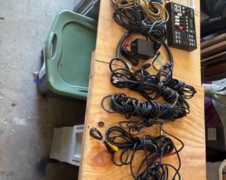 Miscellaneous music accessories 