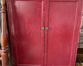 Red wooden cabinet located on the outside 56x39x22 