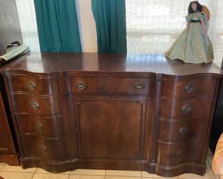 Buffett L:35” W:62” D:19”