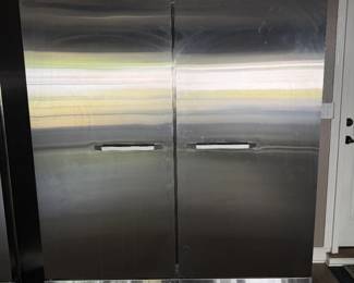 ***Available for presale*** 1 of 2 LIKE NEW Commercial Refrigerator/Freezer (2024) - Works Perfect $1300