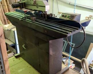 AMT Edgemaster Hot Air Edgebander, Powers On