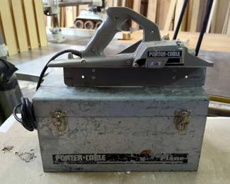 Porter Cable Heavy Duty Porta-Plane, Model 126, In Metal Carrying Case, Powers On
