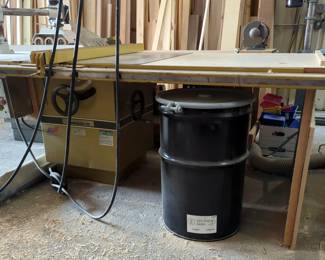 Powermatic Model 66 Table Saw, Powers On