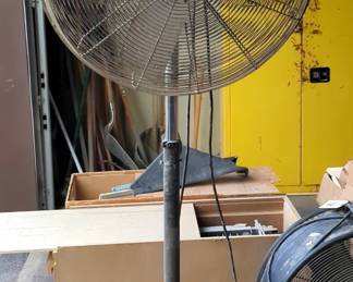 Lakewood Industrial 32" Fan, 78" Tall, Powers On 