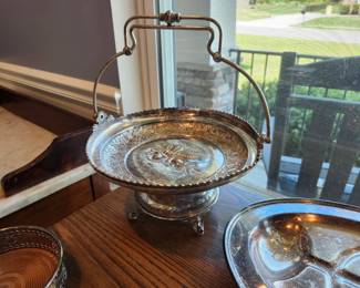 Victorian Wedding Basket