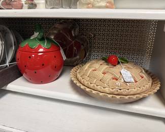 Vintage ceramic strawberry covered pie keeper
