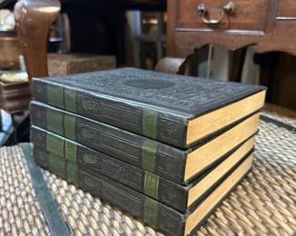 Compton’s pictured encyclopedia 1943, 4 books (A,B, C D/E) 