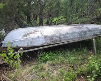 Aluminum boat (has pinholes)