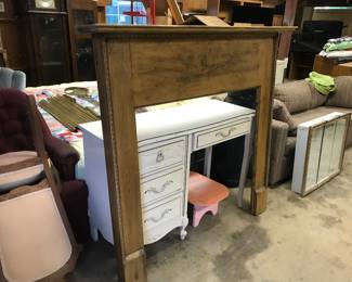 Fireplace mantle 