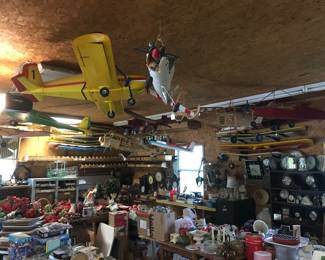 Planes and household 