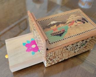 Awesome puzzle box