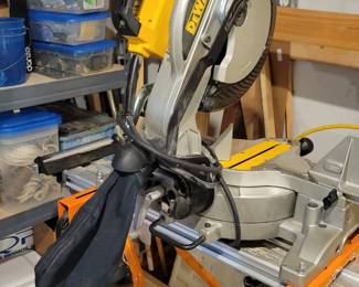 Dewalt miter saw