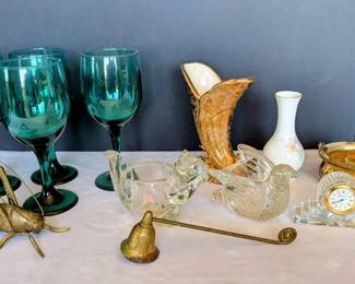 Miscellaneous Decor  Wine Glasses