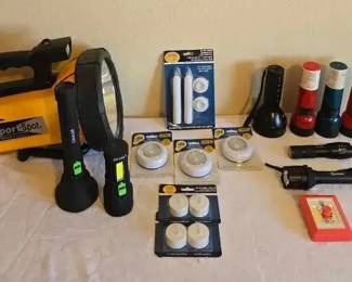 Large Lot of Working Flashlights  Brand New LED Lights