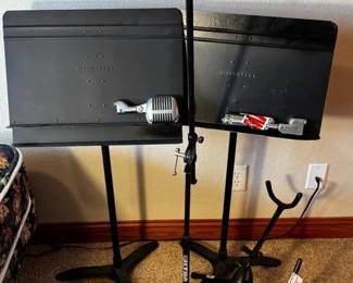 Sheet Music, StandMic, Instrument Stands
