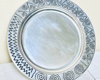  Lot #123 - Wilton Armetale "Reggae" pattern 12” Round Serving Tray